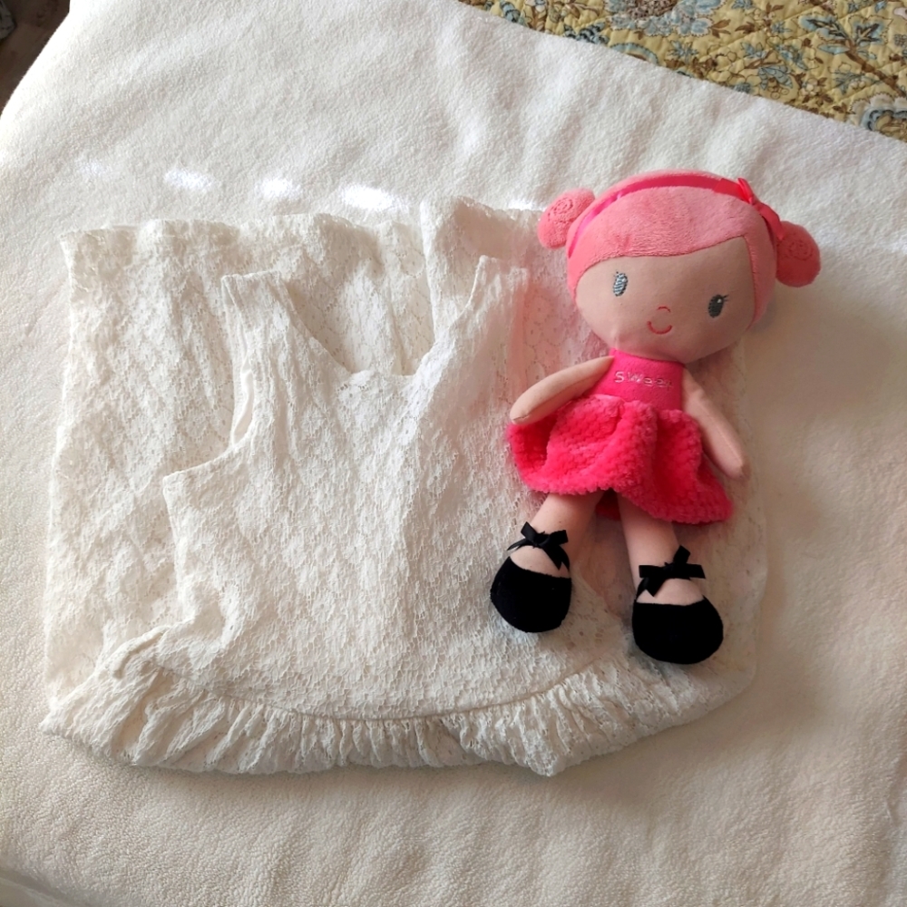 White dress sleeveless fully lined Size 130cm 6/7 With Snuggle Buddy